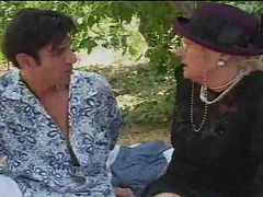 Boning Granny In Her Hot Bald Cunt