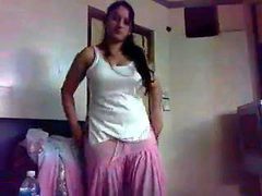Indian Aunty Leaked Homemade Scandal With Hindi