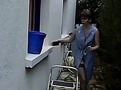 French Mature Housewive Fucked By Gardener