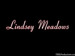 Lindsey Meadows - Smoking Fetish At Dragginladies